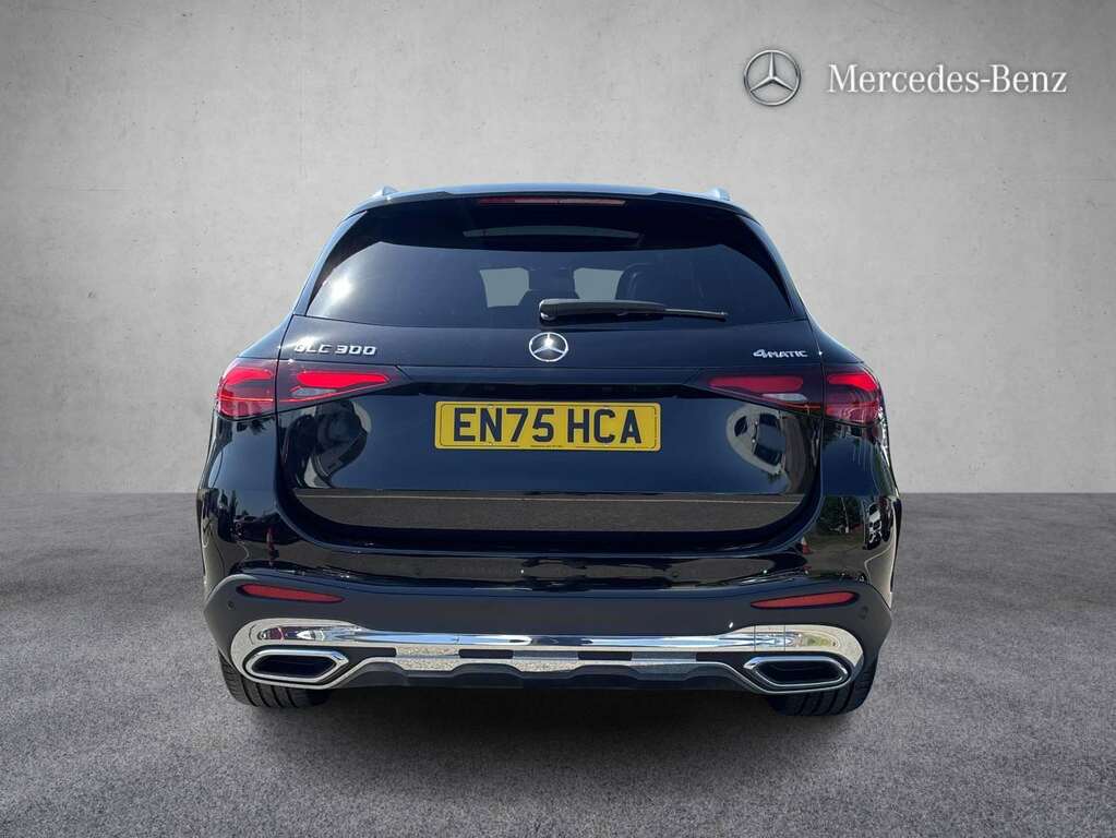 Mercedes-Benz GLC Class 300 4Matic Amg Line Prem Pan 9G-tronic 2026 Black #5