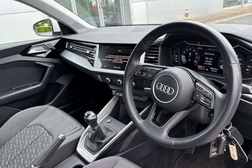 Audi A1 25 Tfsi Sport 2023 MW23YUC White #6