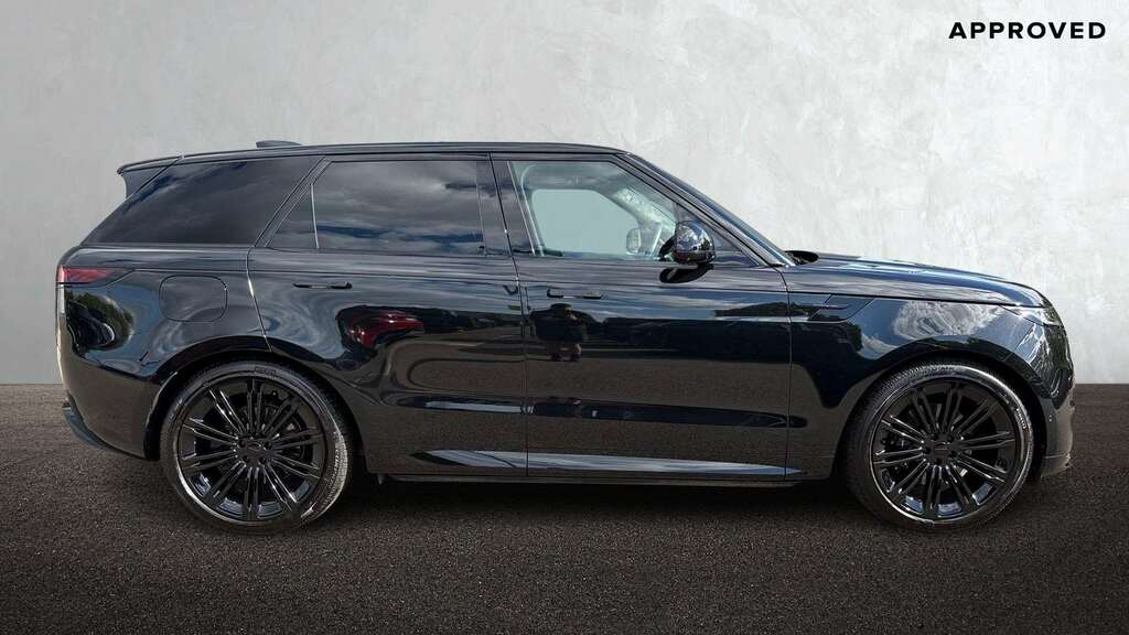 Land Rover Range Rover Sport 3.0 D300 2026 WP26OAB Black #3