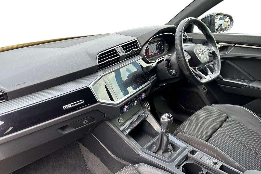 Audi Q3 35 Tfsi Black Edition 2022 Black