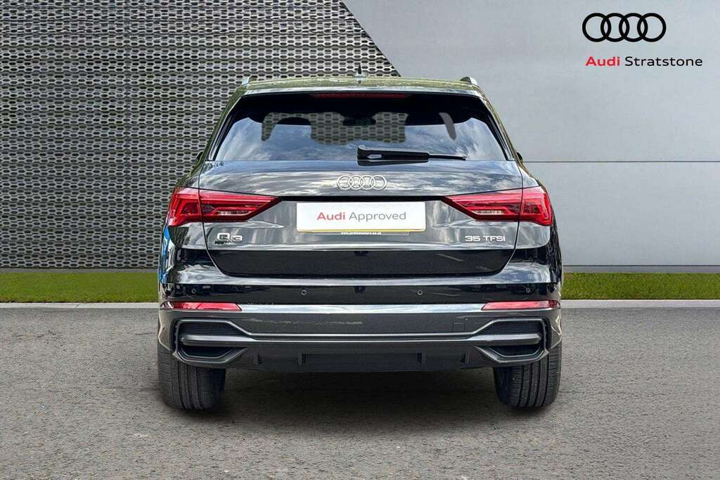Audi Q3 35 Tfsi Black Edition 2022 BJ22KOH Black #6