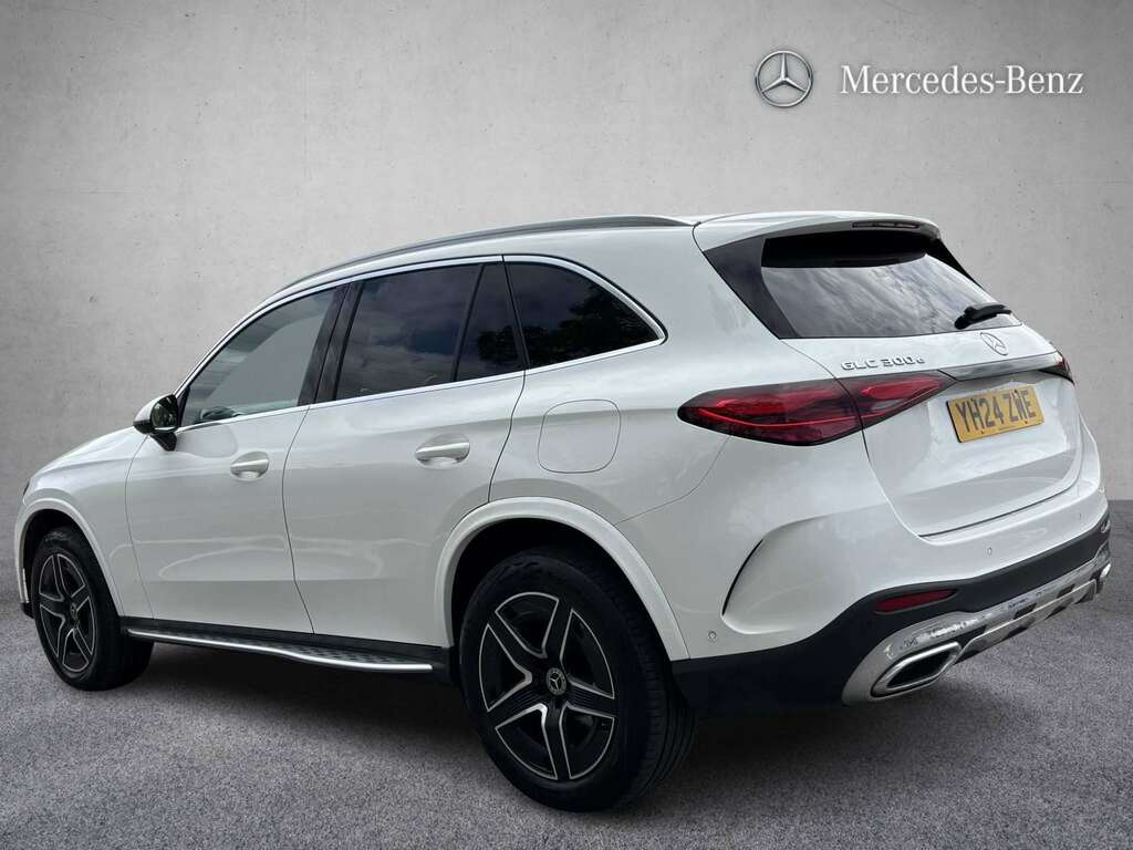 Mercedes-Benz GLC Class 300E 4Matic Amg Line 9G-tronic 2024 YH24ZWE White #2