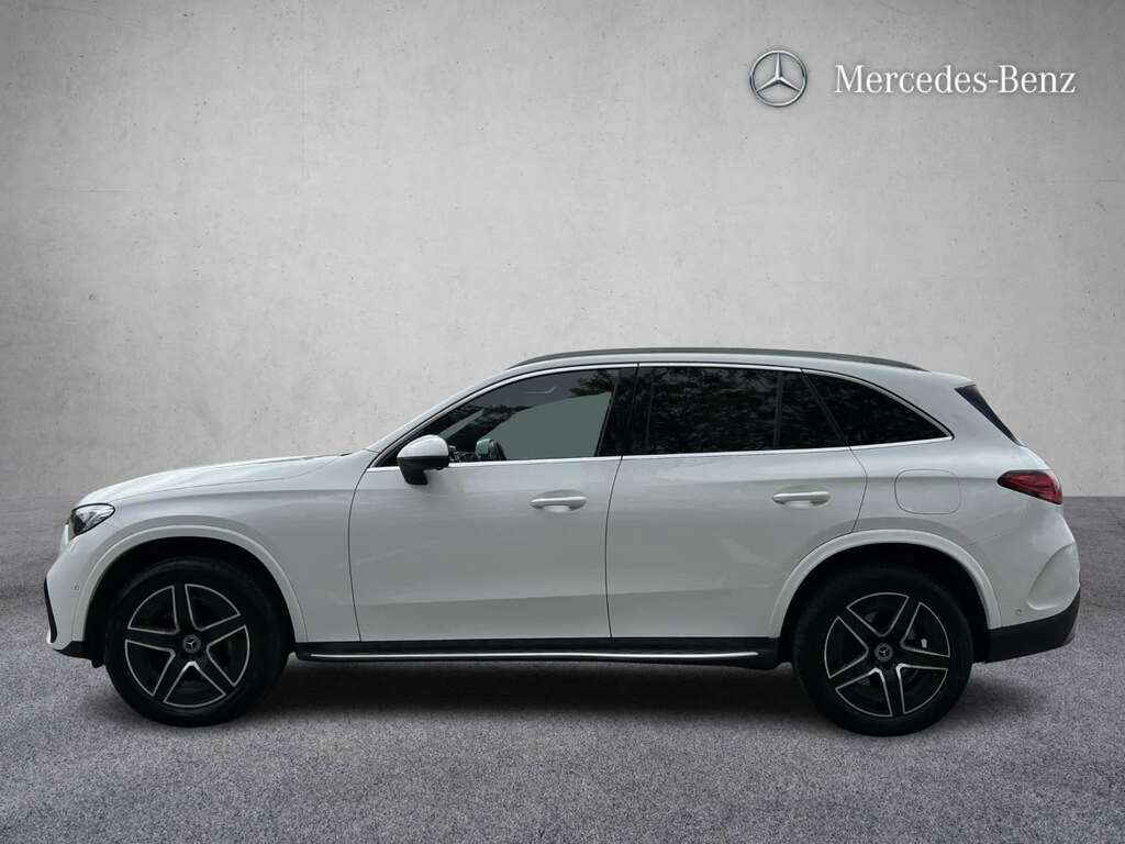 Mercedes-Benz GLC Class 300E 4Matic Amg Line 9G-tronic 2024 YH24ZWE White #3
