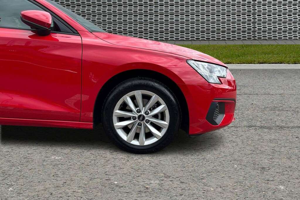 Audi A3 35 Tfsi Technik S Tronic 2023 BP23XMB Red #5