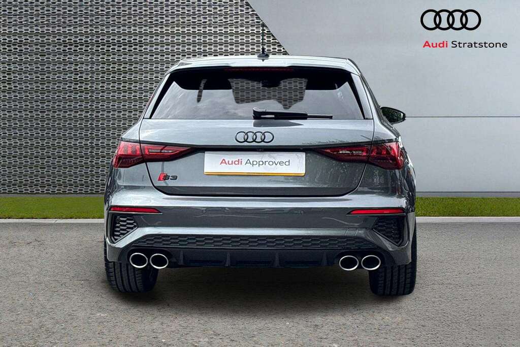 Audi A3 S3 Tfsi Black Edition Quattro S Tronic 2023 DX73WLR Grey #4