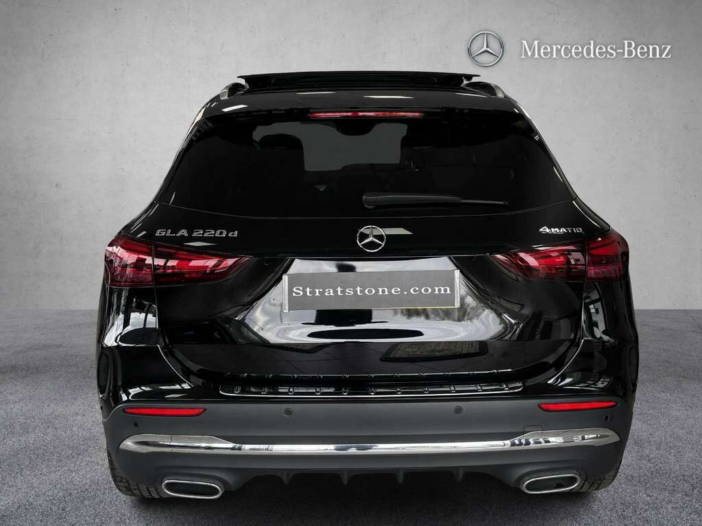 Mercedes-Benz GLA Class 220D 4Matic Amg Line Premium Plus 2025 KN25CYY Black #5