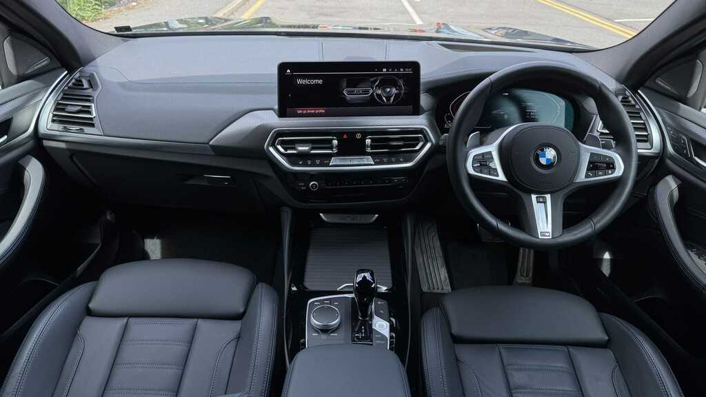 BMW X4 Xdrive20d Mht M Sport Step 2025 YC75MFY Black #4
