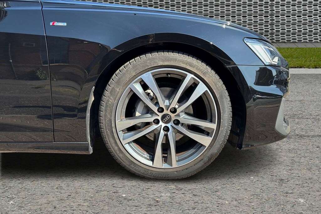 Audi A6 40 Tfsi S Line S Tronic 2024 Black #5