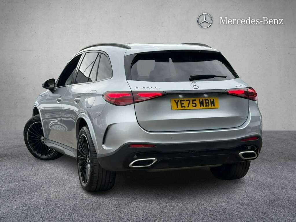 Mercedes-Benz GLC Class 300E 4Matic Urban Edition 9G-tronic 2025 Silver #2