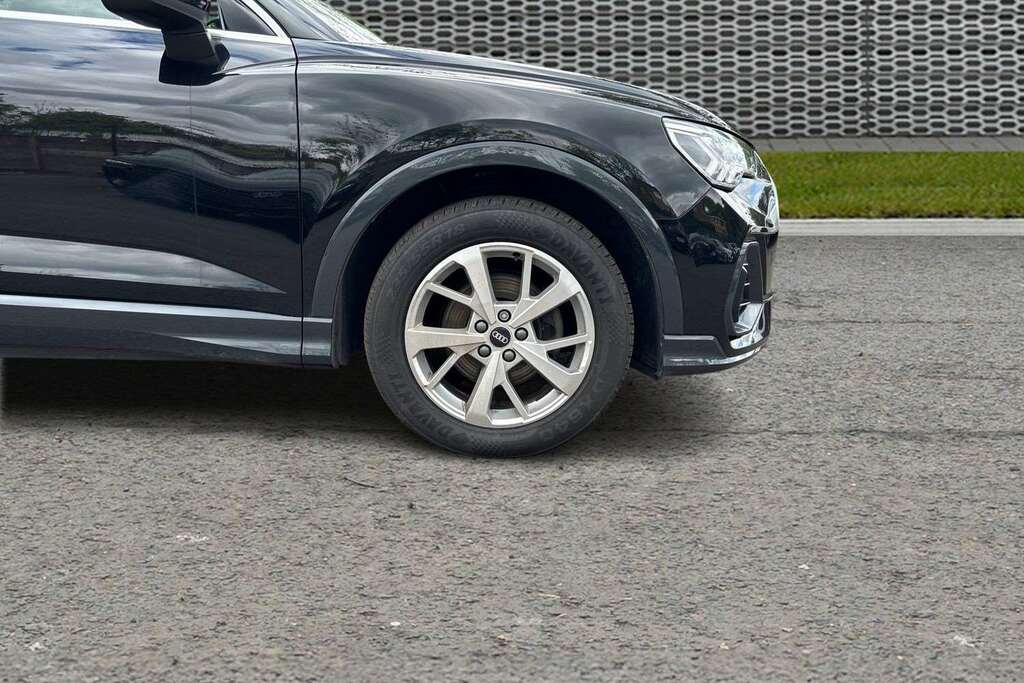 Audi Q3 35 Tfsi Sport S Tronic 2021 BJ21ULB Black #5