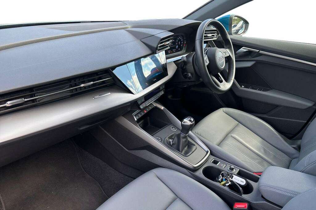 Audi A3 35 Tfsi Sport 2023 VO23JYC Blue #2