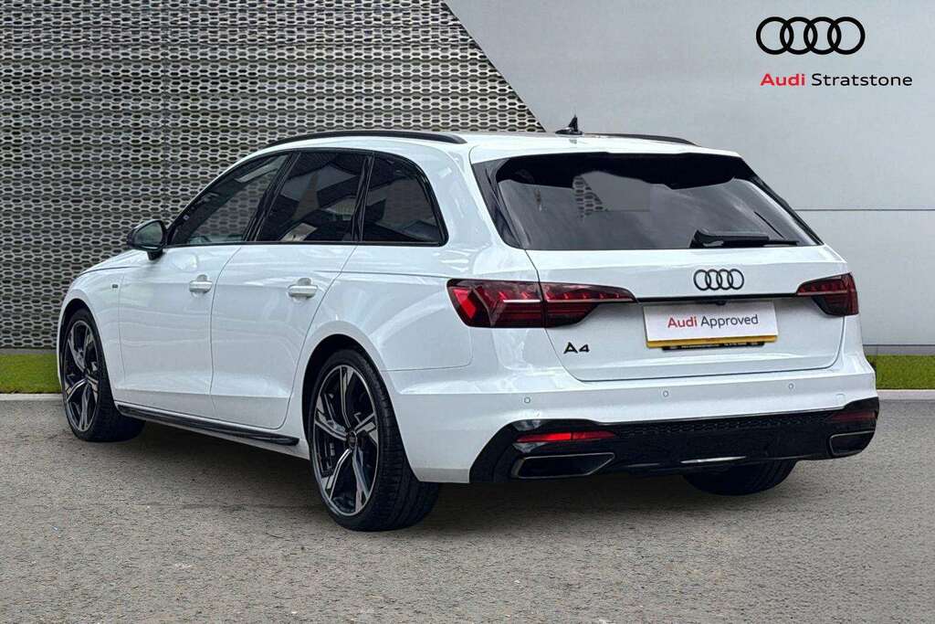 Audi A4 35 Tdi Black Edition S Tronic 2024 KP74NCO White #3