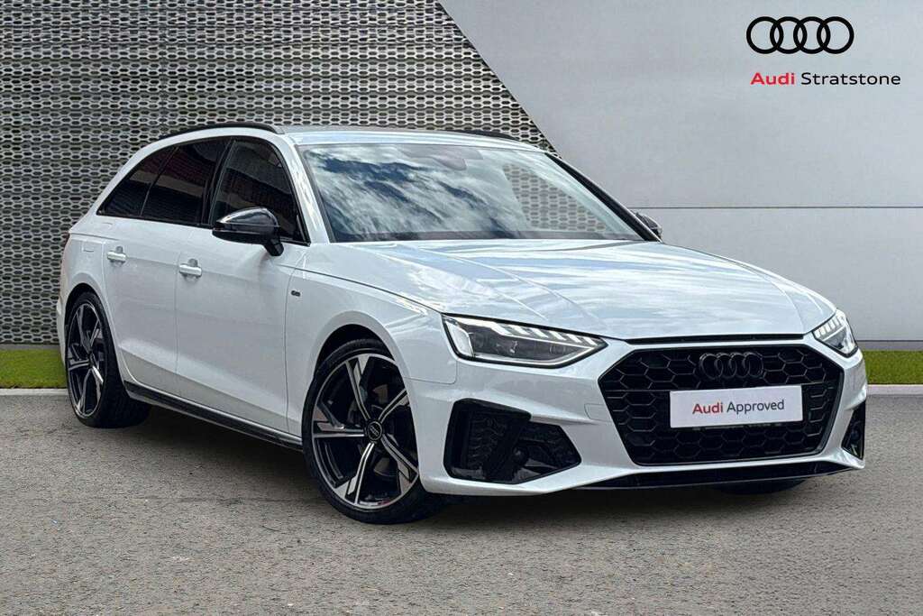 Audi A4 35 Tdi Black Edition S Tronic 2024 White