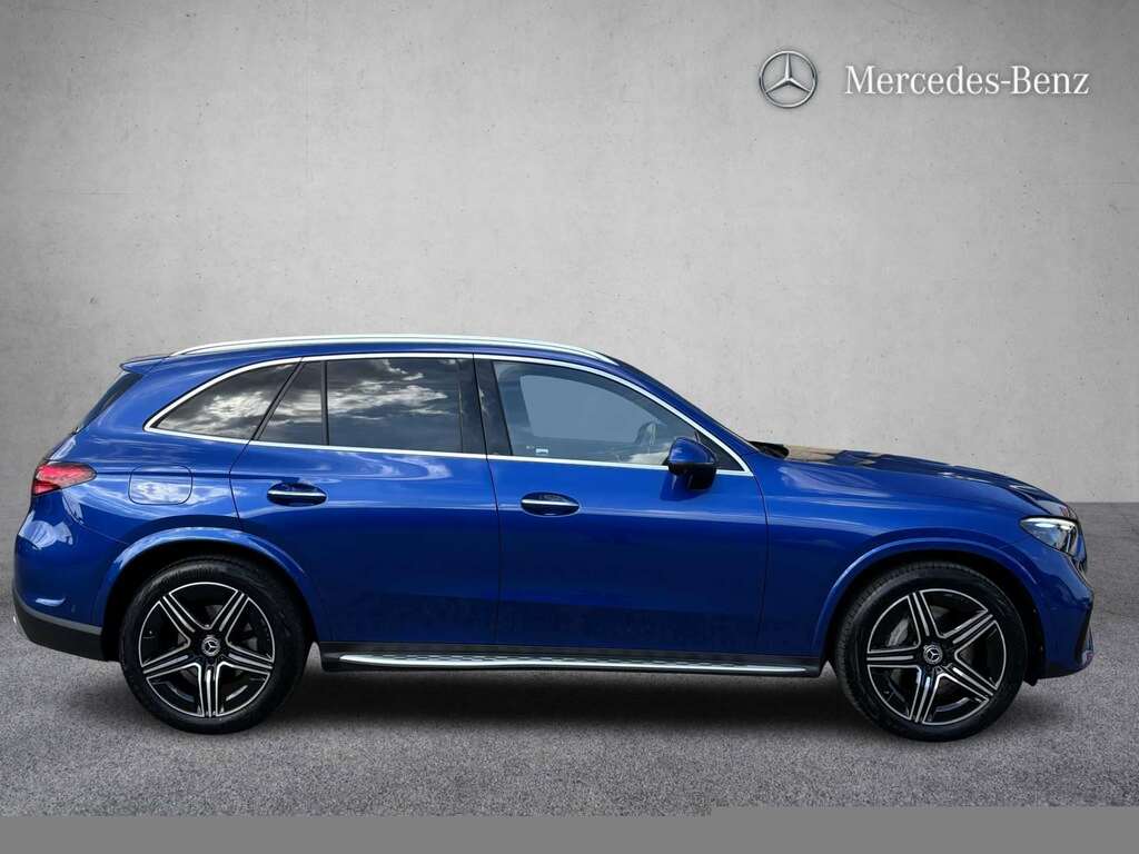 Mercedes-Benz GLC Class 220D 4Matic Amg Line Premium 9G-tronic 2023 KN73VMH Blue #3