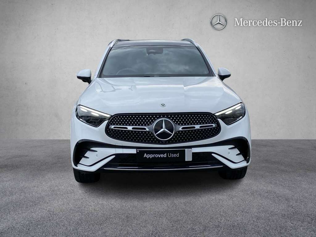 Mercedes-Benz GLC Class 300D 4Matic Amg Line Premium 9G-tronic 2024 White #2