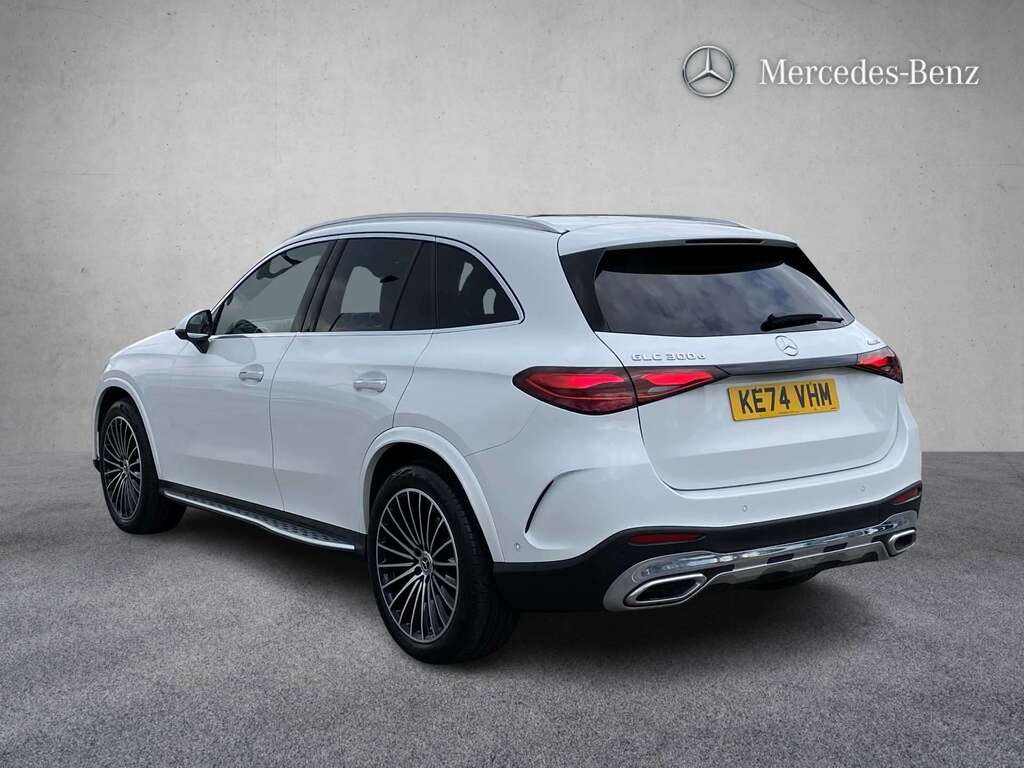 Mercedes-Benz GLC Class 300D 4Matic Amg Line Premium 9G-tronic 2024 White #5
