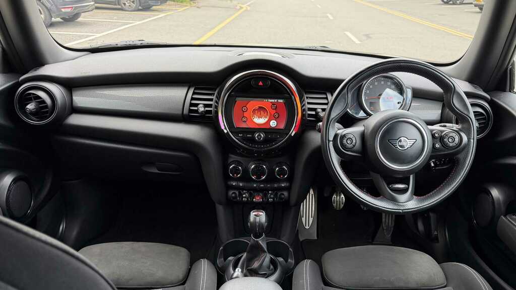 Mini Hatch 1.5 Cooper Sport II 2020 FH69TXP White #4