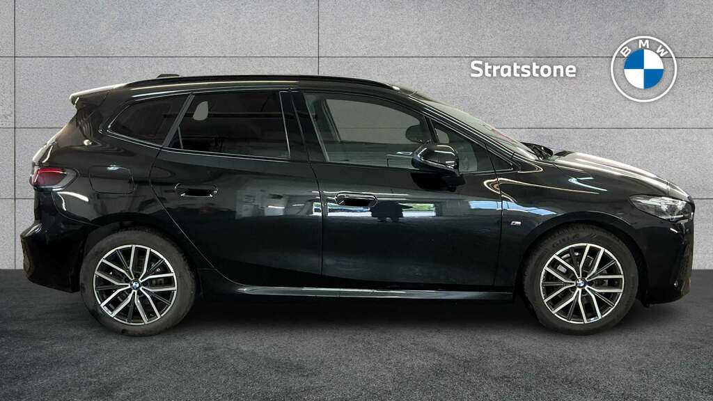 BMW 2 Series 220I Mht M Sport Dct 2024 YC24EMJ Black #2