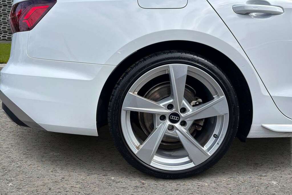 Audi A4 40 Tfsi 204 S Line S Tronic 2024 BV24XAP White #5