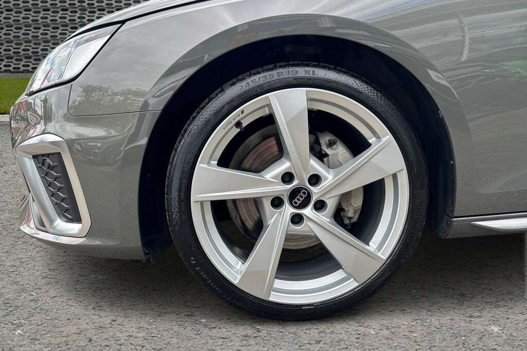 Audi A4 40 Tfsi 204 S Line S Tronic 2024 AY73GOC Grey #6