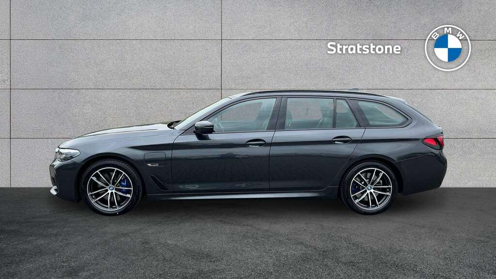 BMW 5 Series 530E M Sport 2022 YE72GMU Grey #4