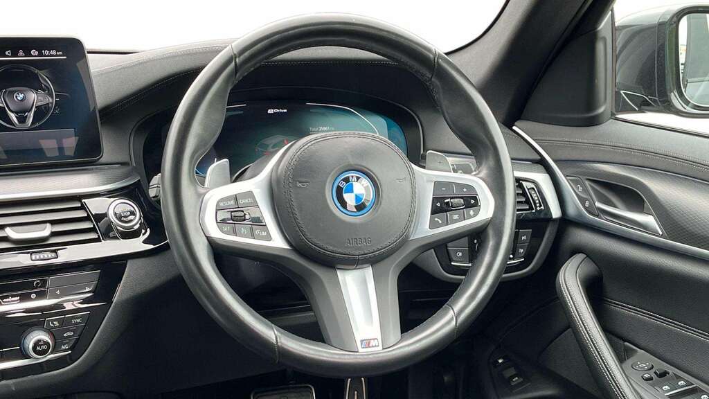 BMW 5 Series 530E M Sport 2022 YE72GMU Grey #6