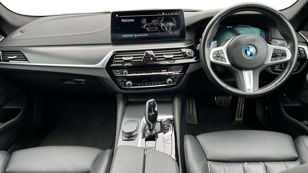 BMW 5 Series 530E M Sport 2022 YE72GMU Grey #5