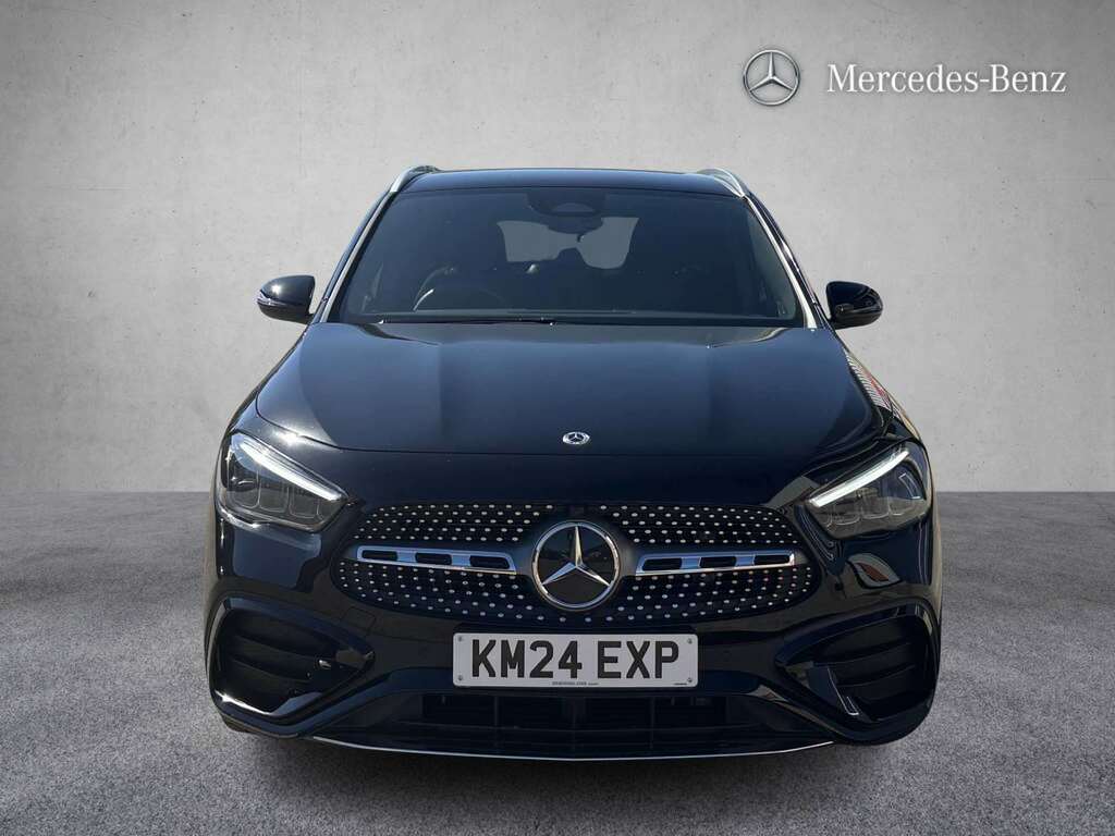 Mercedes-Benz GLA Class 200 Amg Line Premium 2024 KM24EXP Black #4