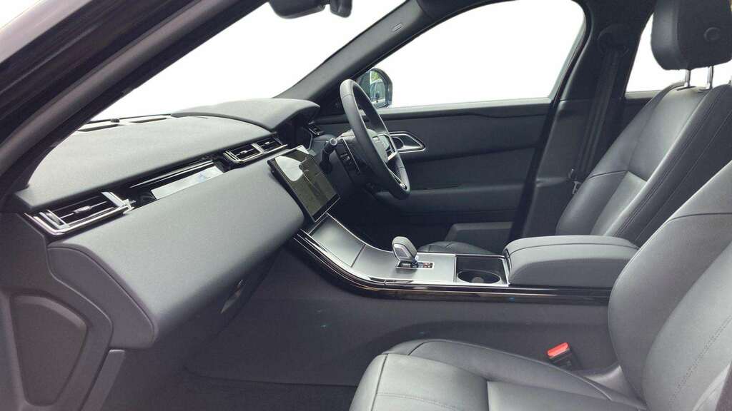 Land Rover Range Rover Velar 2.0 D200 Mhev Dynamic Se 2025 BL25NXT Black #3
