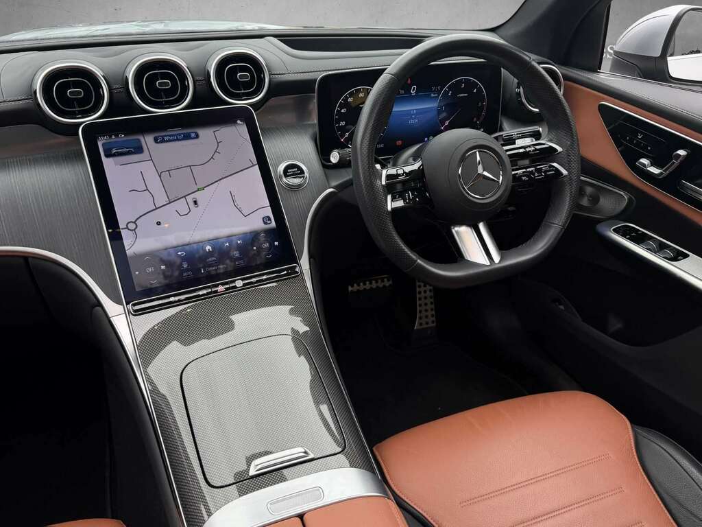 Mercedes-Benz GLC Class 300D 4Matic Amg Line Premium 9G-tronic 2023 YH73APA Silver #4
