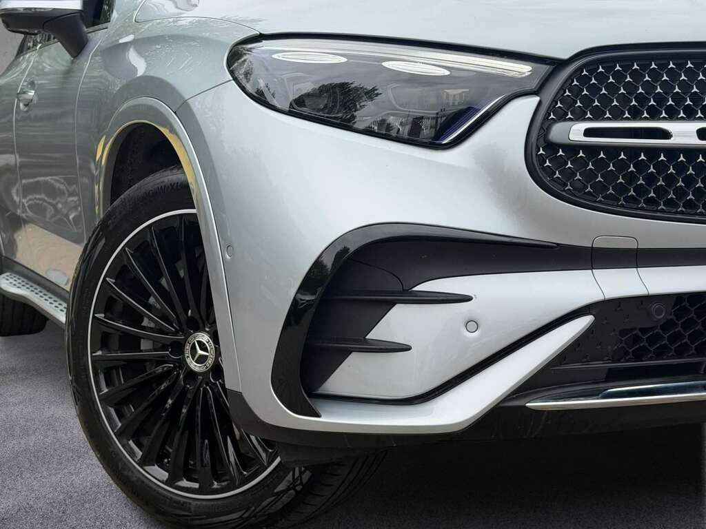 Mercedes-Benz GLC Class 300D 4Matic Amg Line Premium 9G-tronic 2023 YH73APA Silver #3