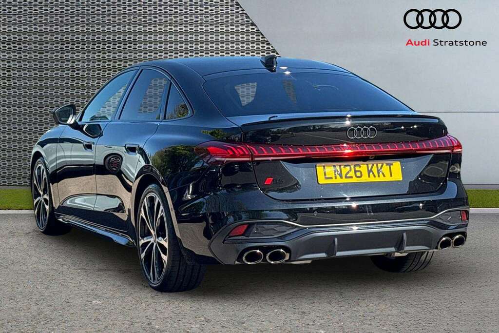 Audi A5 S5 3.0 Tfsi Quattro 367 Black Edition S Tronic Black #3