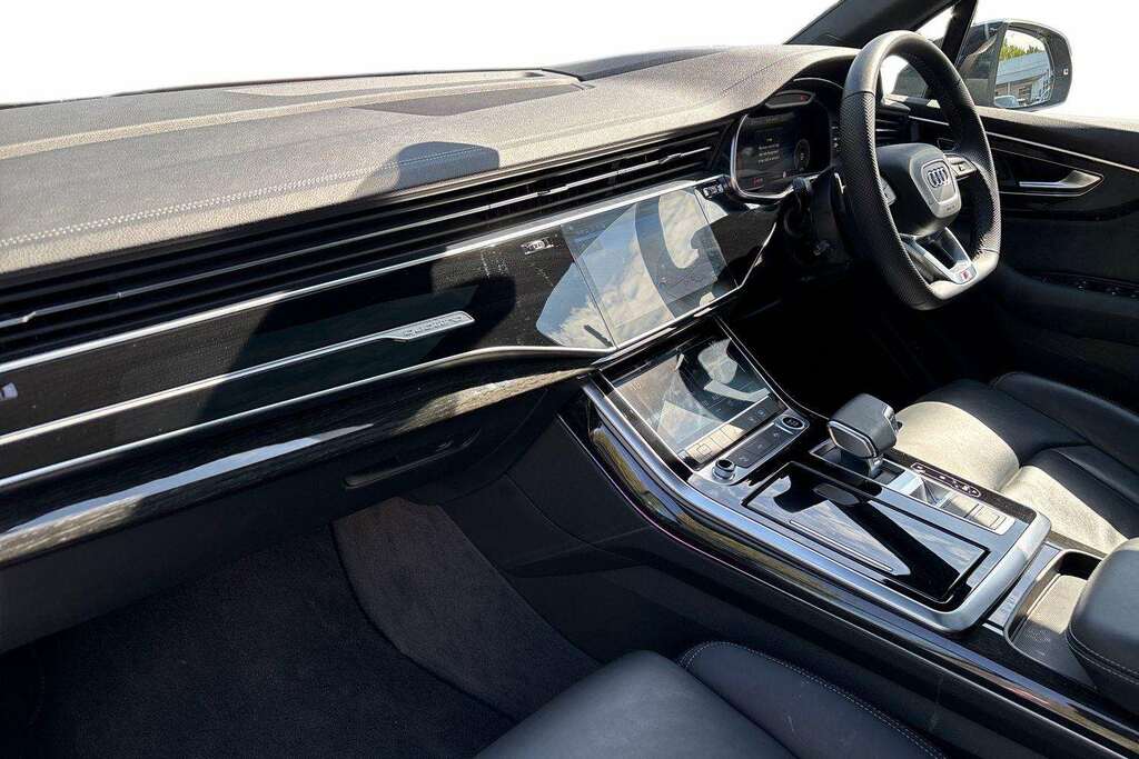 Audi Q7 3.0 Tdi Quattro 286 Black Edition Tiptronic 20 DY75XPF #2