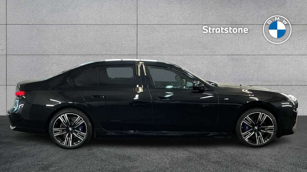 BMW i7 400Kw Xdrive60 M Sport 105.7Kwh 2024 Black #3