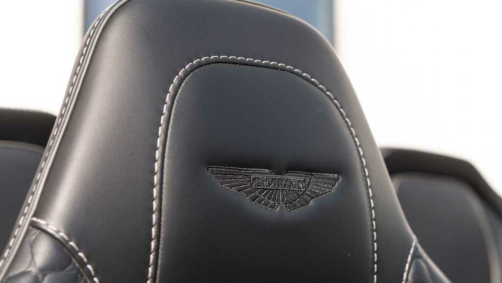 Aston Martin Vanquish V12 568 Volante Touchtronic 2015 Black #4