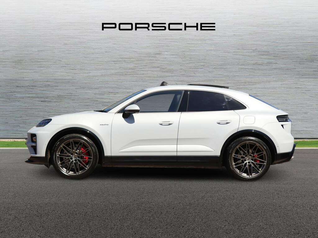 Porsche Macan Turbo 2024 EY74URW Grey #4