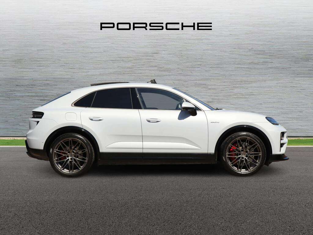 Porsche Macan Turbo 2024 EY74URW Grey #2