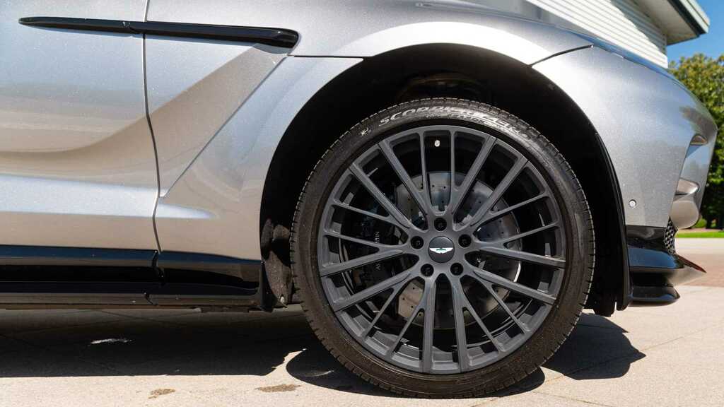 Aston Martin DBX V8 Dbx707 Touchtronic 2024 LJ24VAF Silver #4