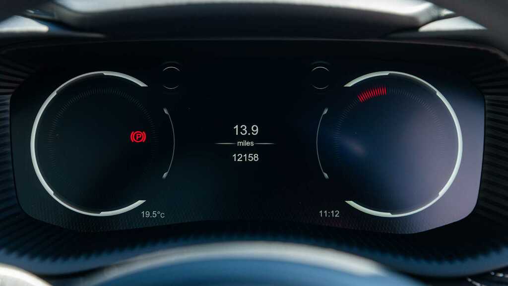 Aston Martin DBX V8 Dbx707 Touchtronic 2024 LJ24VAF Silver #6