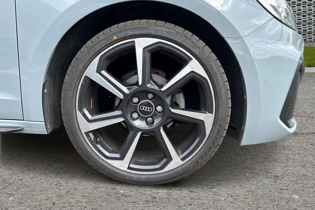 Audi A1 25 Tfsi Black Edition 2022 BK22XSW Grey #5