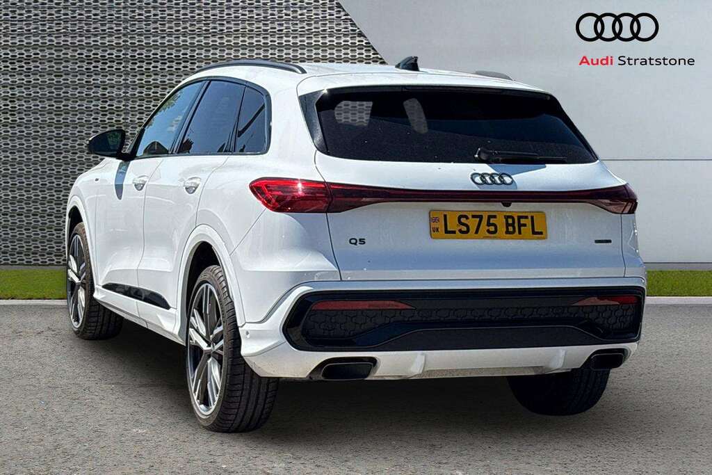 Audi Q5 2.0 Tfsi Quattro Edition 1 S Tronic 2025 LS75BFL White #3