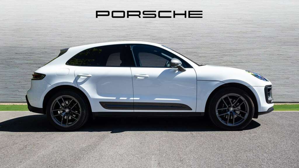 Porsche Macan T S-a 2024 RE74UXU White #6