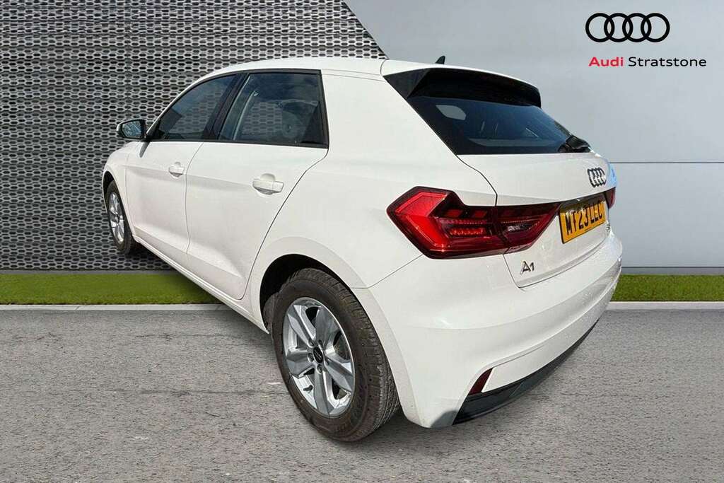 Audi A1 25 Tfsi Technik 2023 MT23LLC White #3