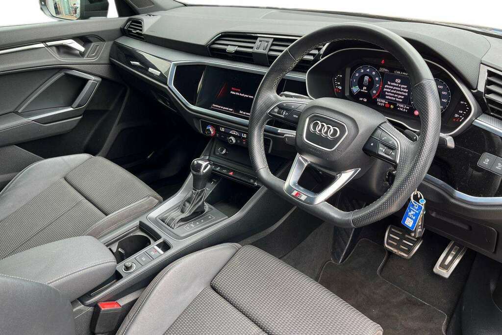 Audi Q3 45 Tfsi E Black Edition S Tronic 2021 MA71UUM Grey #5