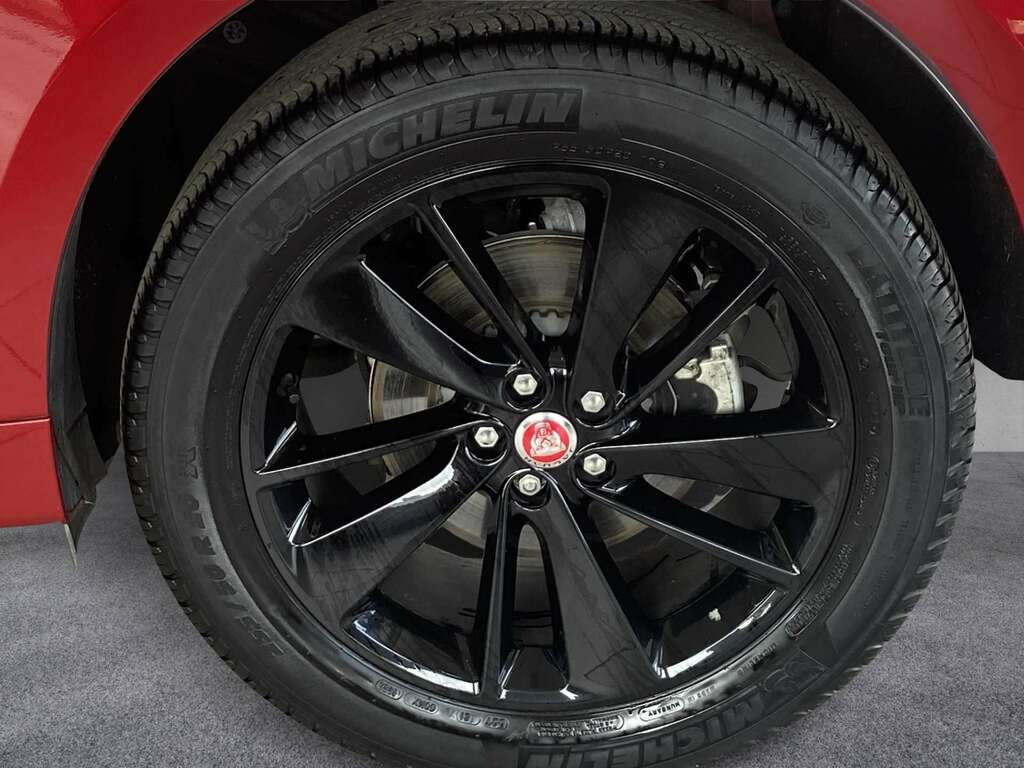 Jaguar F-Pace 2.0 D200 R-dynamic Black Awd 2022 PY22RKX Red #4