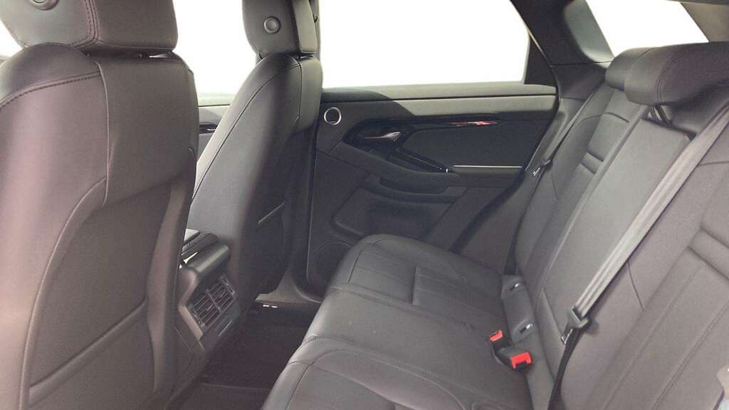 Land Rover Range Rover Evoque 2.0 D200 Dynamic Se 2025 BG75NWL Black #4
