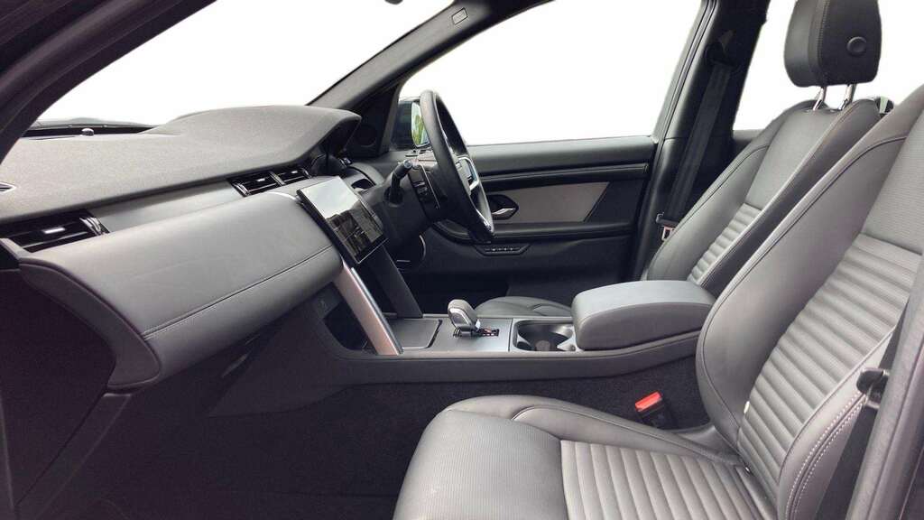 Land Rover Discovery Sport 2.0 D200 Dynamic Hse 7 Seat 2025 BT75MLZ Black #3