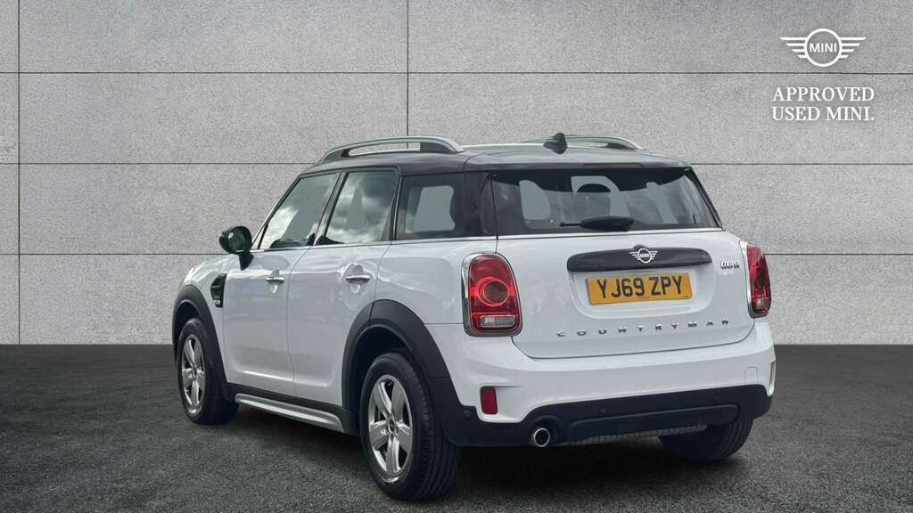Mini Countryman 1.5 Cooper Classic 2019 YJ69ZPY White #2