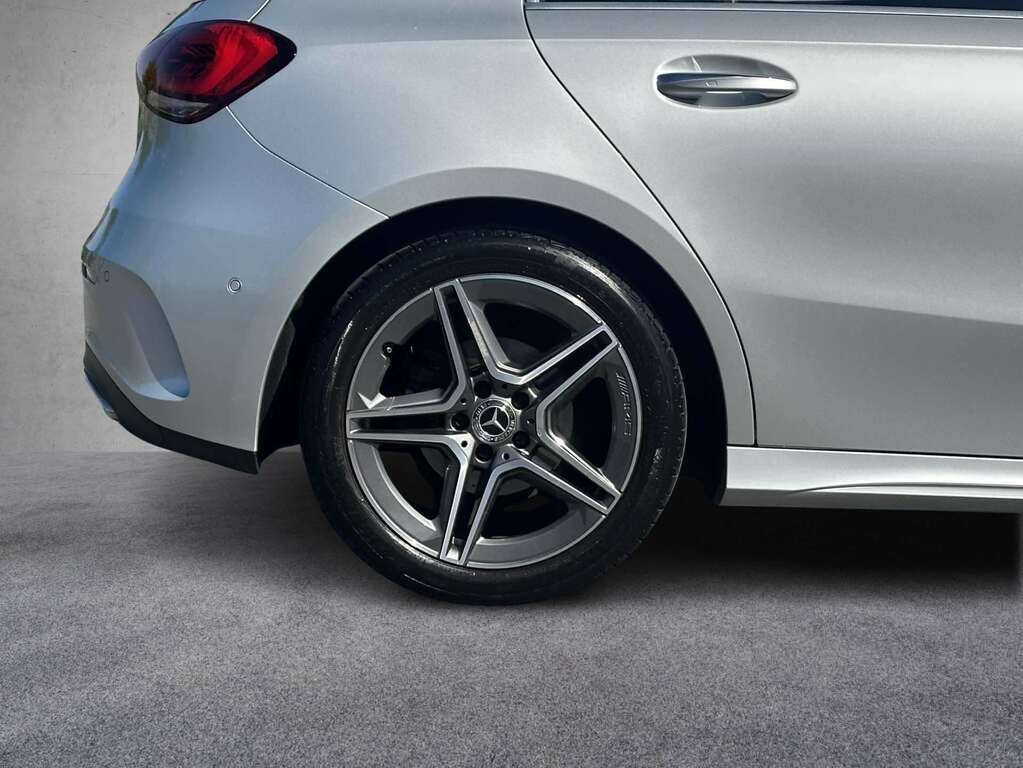 Mercedes-Benz A Class A180d Amg Line Premium 2019 KV69KHK Silver #5