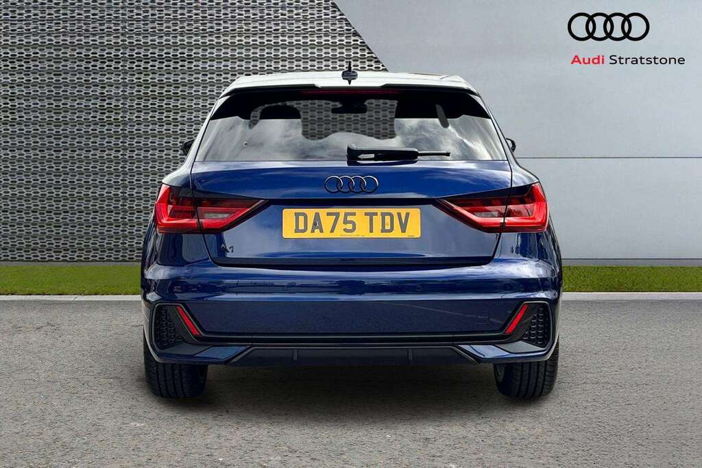 Audi A1 25 Tfsi Black Edition S Tronic 2026 DA75TDV Blue #6